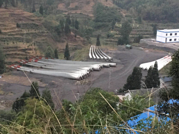 浙江運(yùn)達(dá)風(fēng)電貴州退役葉片回收處理現(xiàn)場