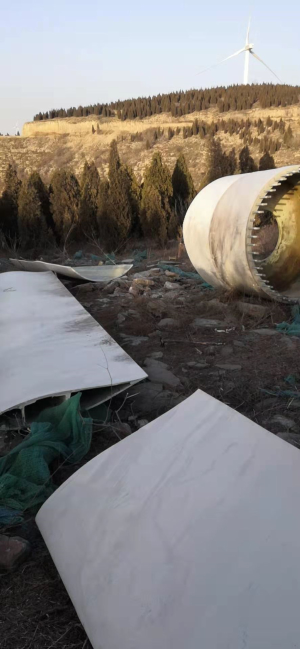 山東境內(nèi)退役葉片施工現(xiàn)場